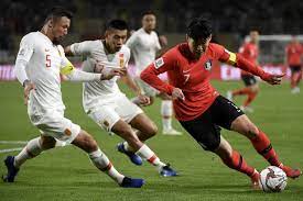 欧冠赛场精彩瞬间：皇马主场2-0取胜,